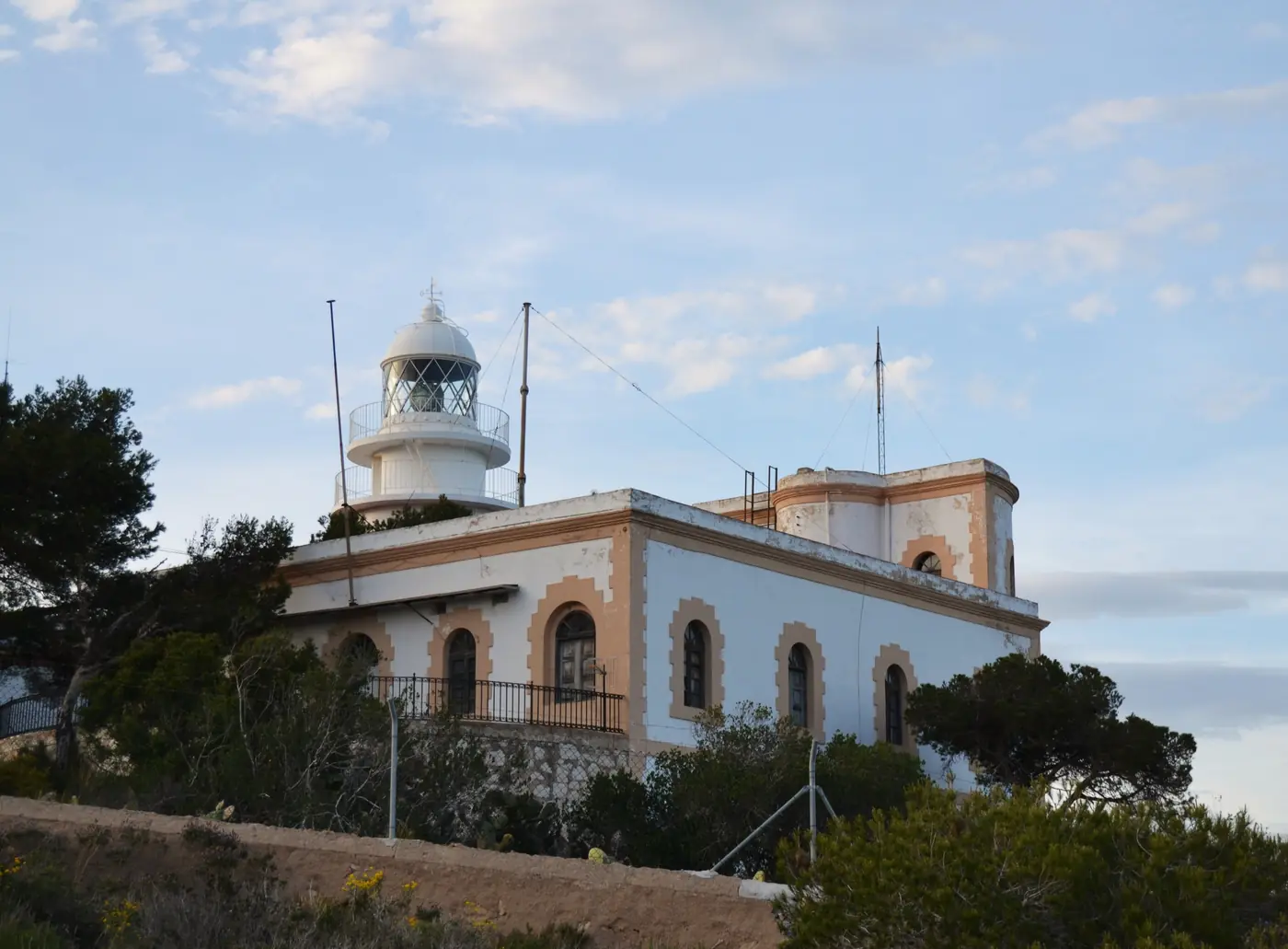 Latarnia morska na przylądku Cabo de San Antonio